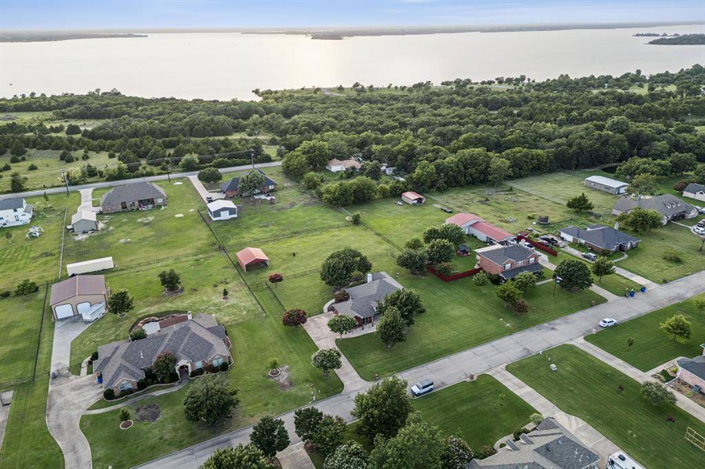 700 Lake Vista Lane, Lavon, TX 75166