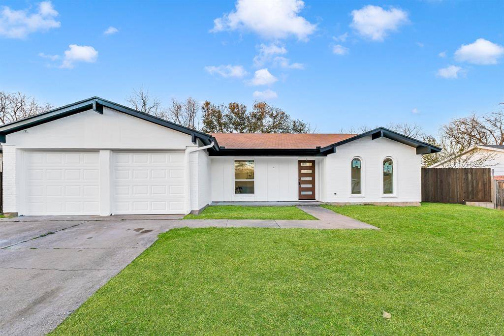 1701 Carla Avenue, Arlington, TX 76014