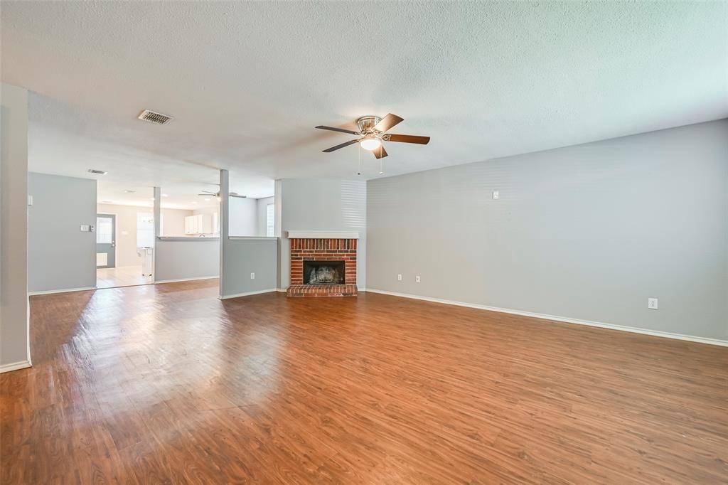 8406 Beachplum Way, Arlington, TX 76002