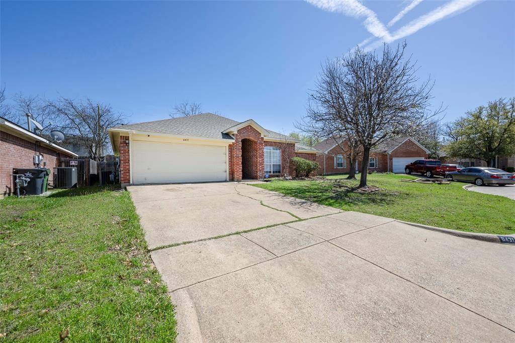 6431 ST LEONARD Drive, Arlington, TX 76001