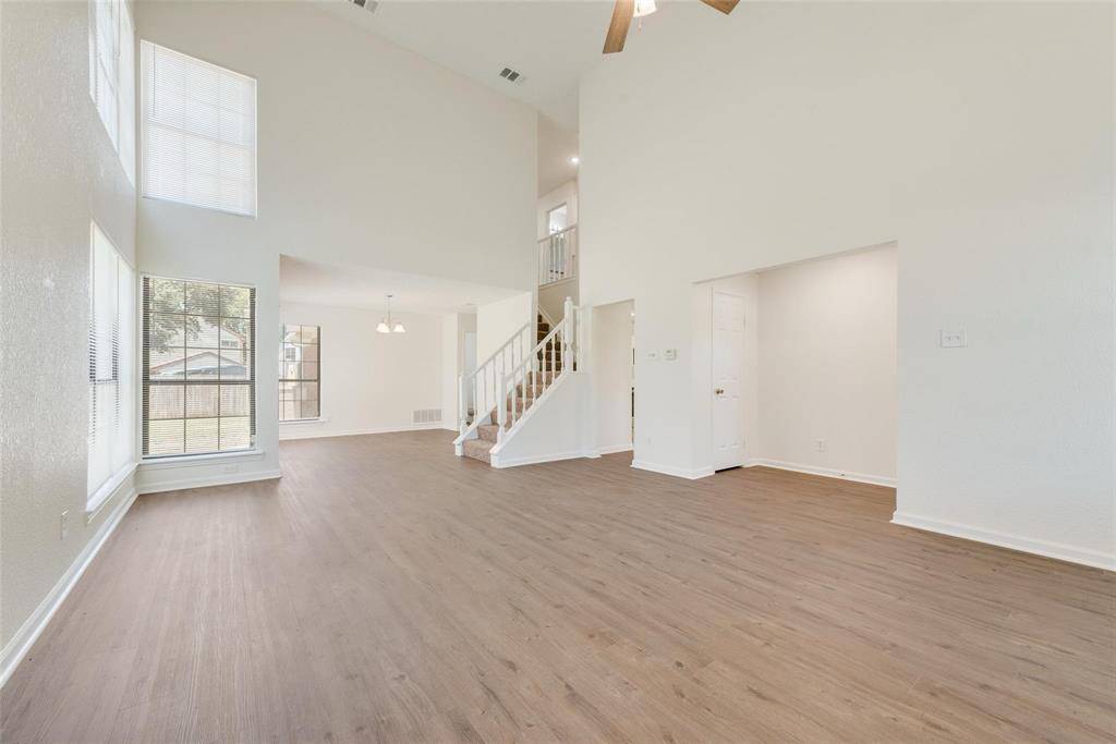 148 High Pointe Lane, Cedar Hill, TX 75104