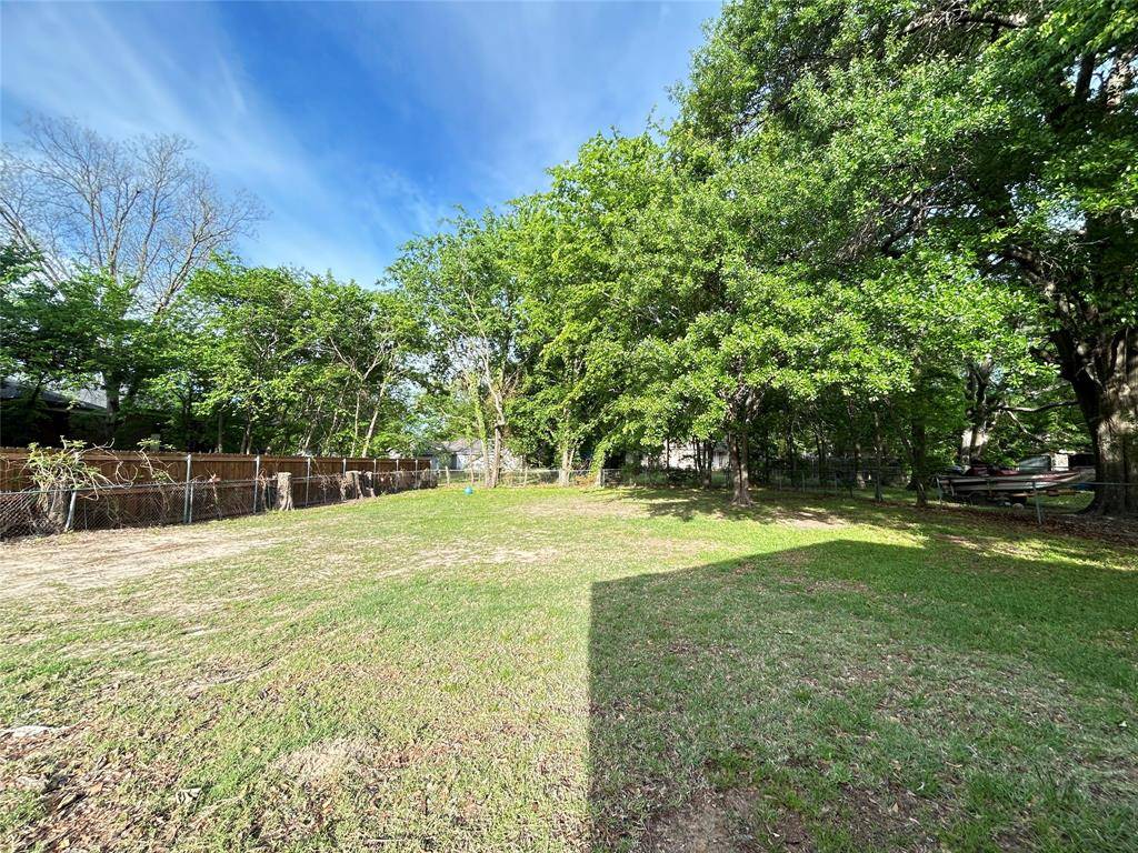 913 Fisher Street, Sulphur Springs, TX 75482