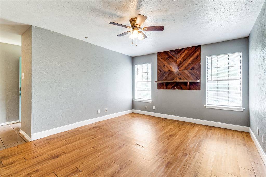 2354 Little Pocket Road #B, Dallas, TX 75228