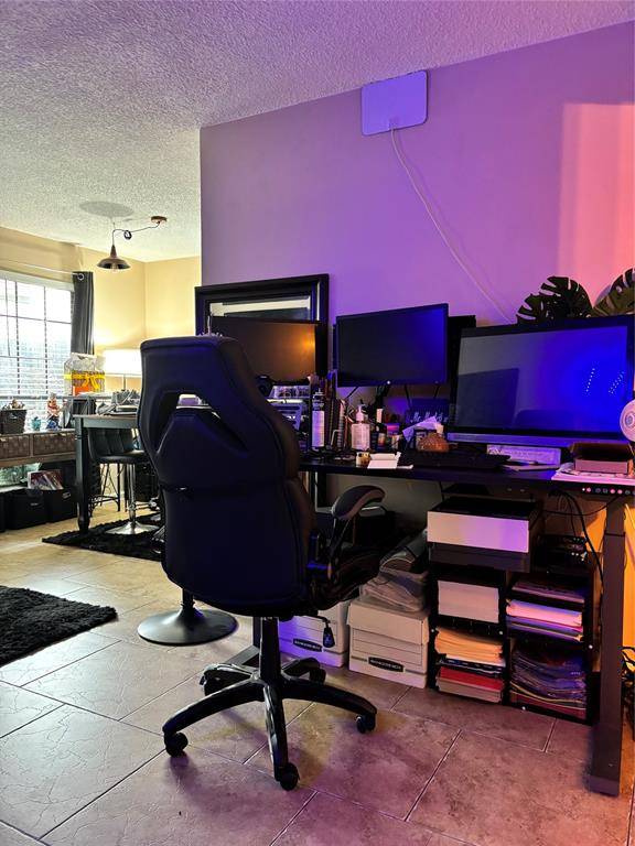 1603 N Garrett Avenue #100, Dallas, TX 75206