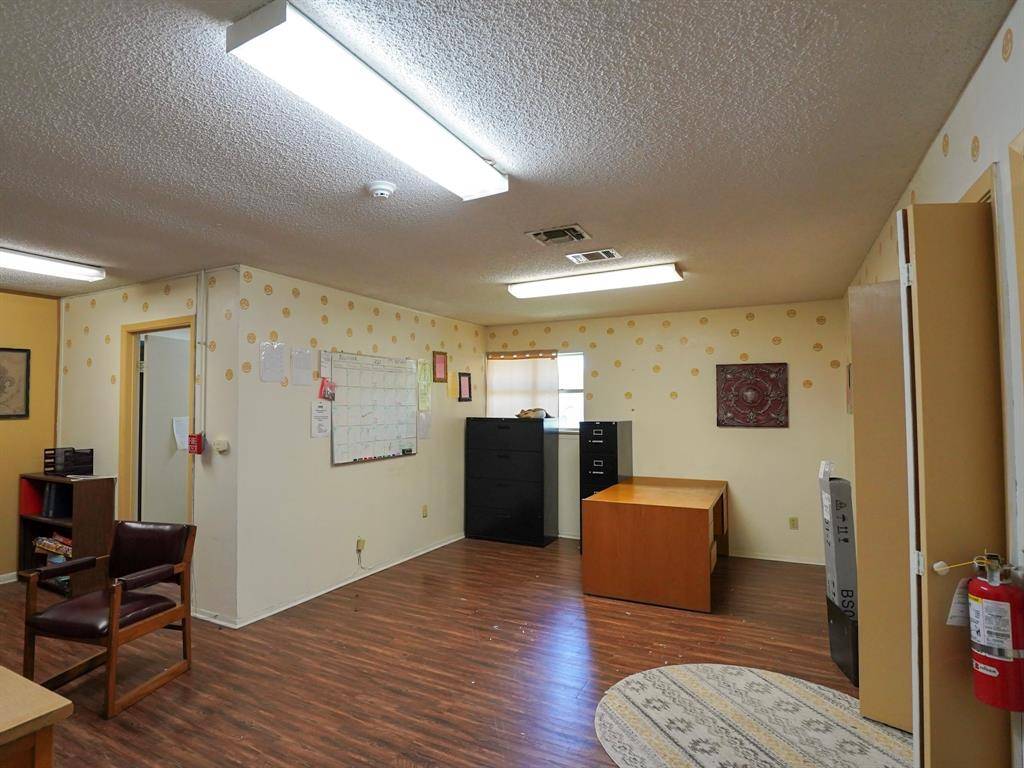 108 W Ward Drive, Robinson, TX 76706