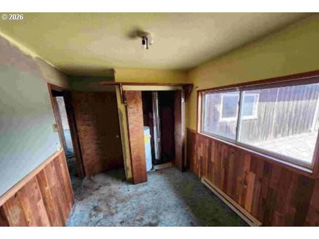 830 3RD ST, Bandon, OR 97411