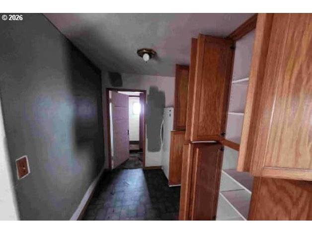 830 3RD ST, Bandon, OR 97411