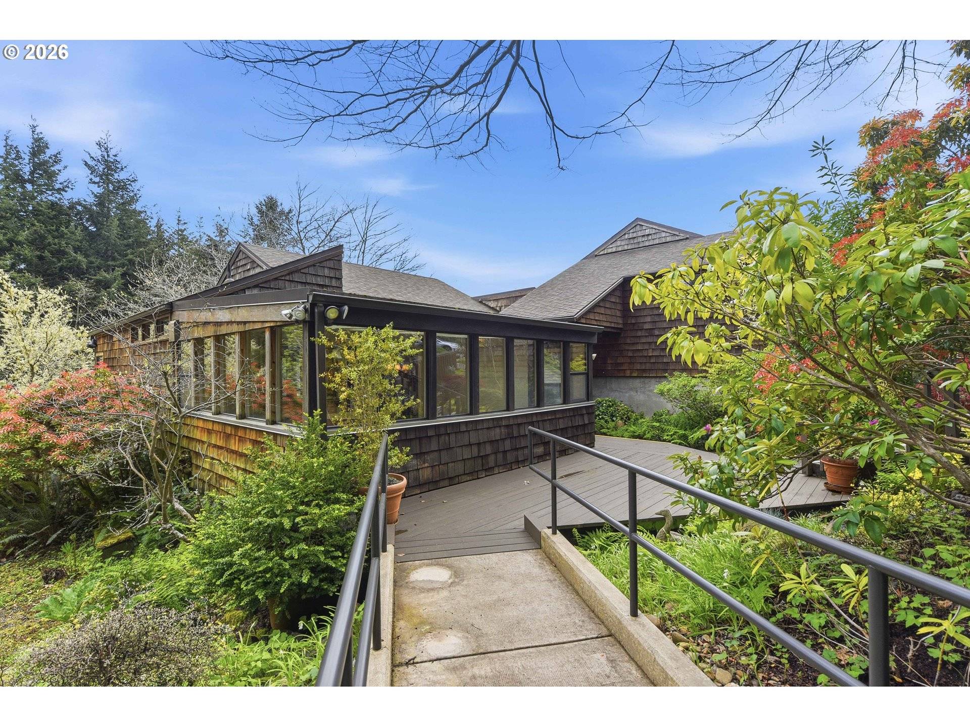 1310 INGERSOLL ST, Coos Bay, OR 97420