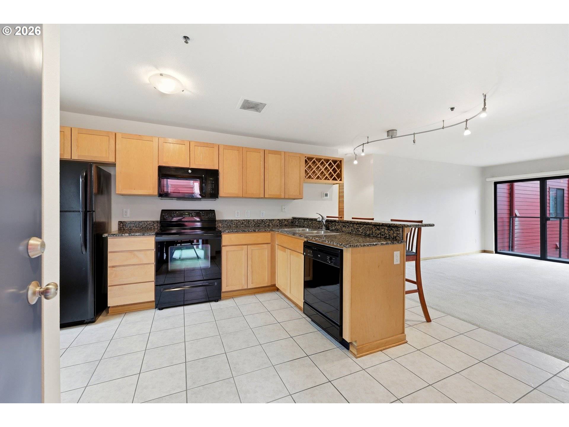 910 NW NAITO PKWY NW #I-12, Portland, OR 97209