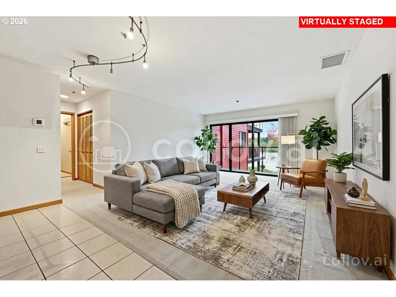 910 NW NAITO PKWY NW #I-12, Portland, OR 97209