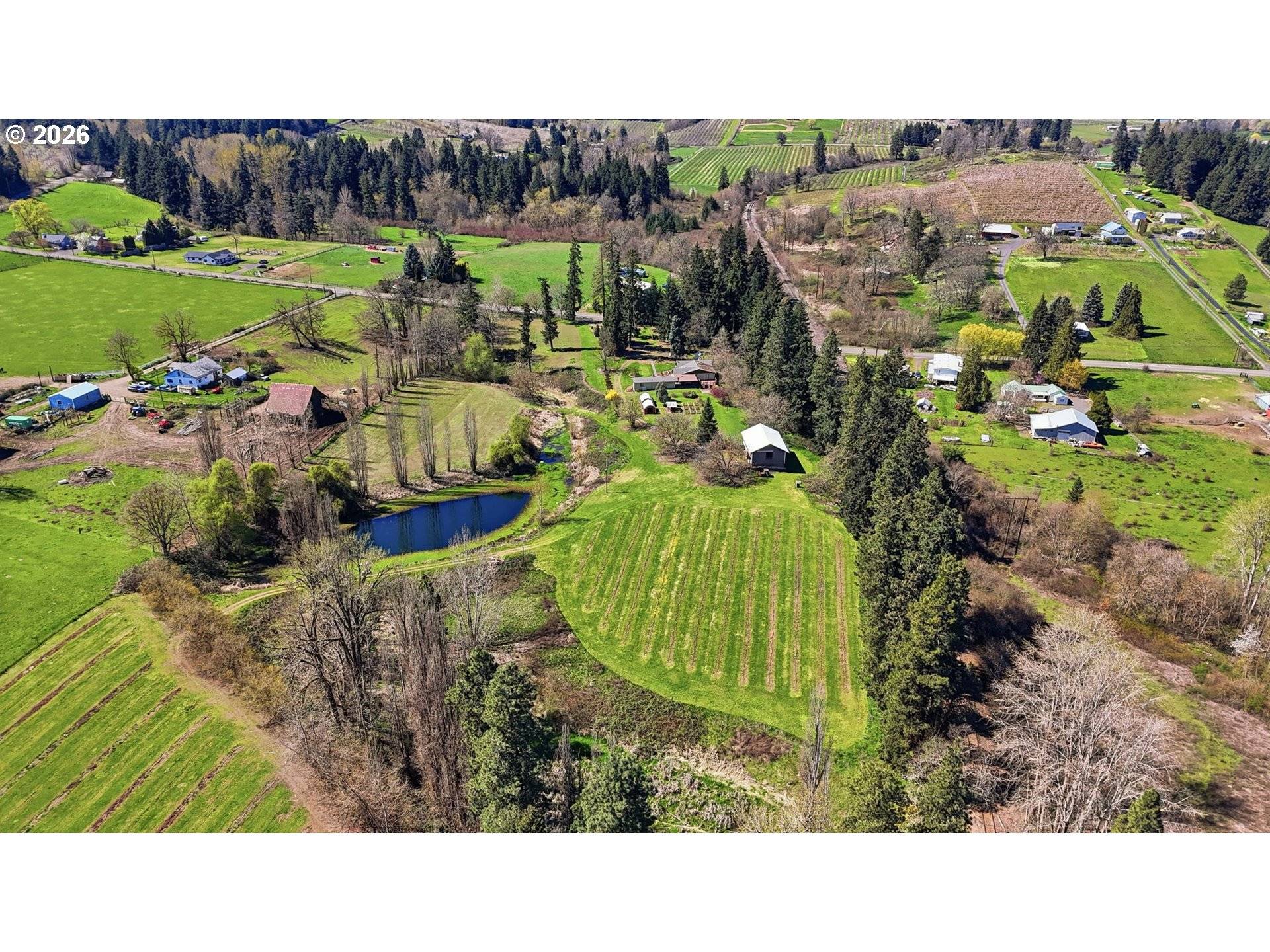 3301 WYEAST RD, Hood River, OR 97031