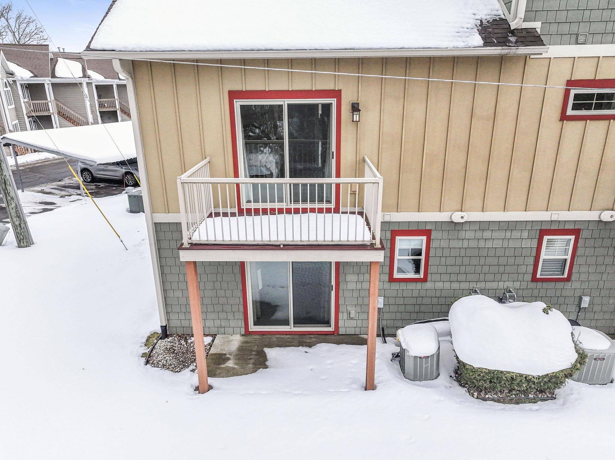 13802 S West Bayshore DR, Traverse City, MI 49684