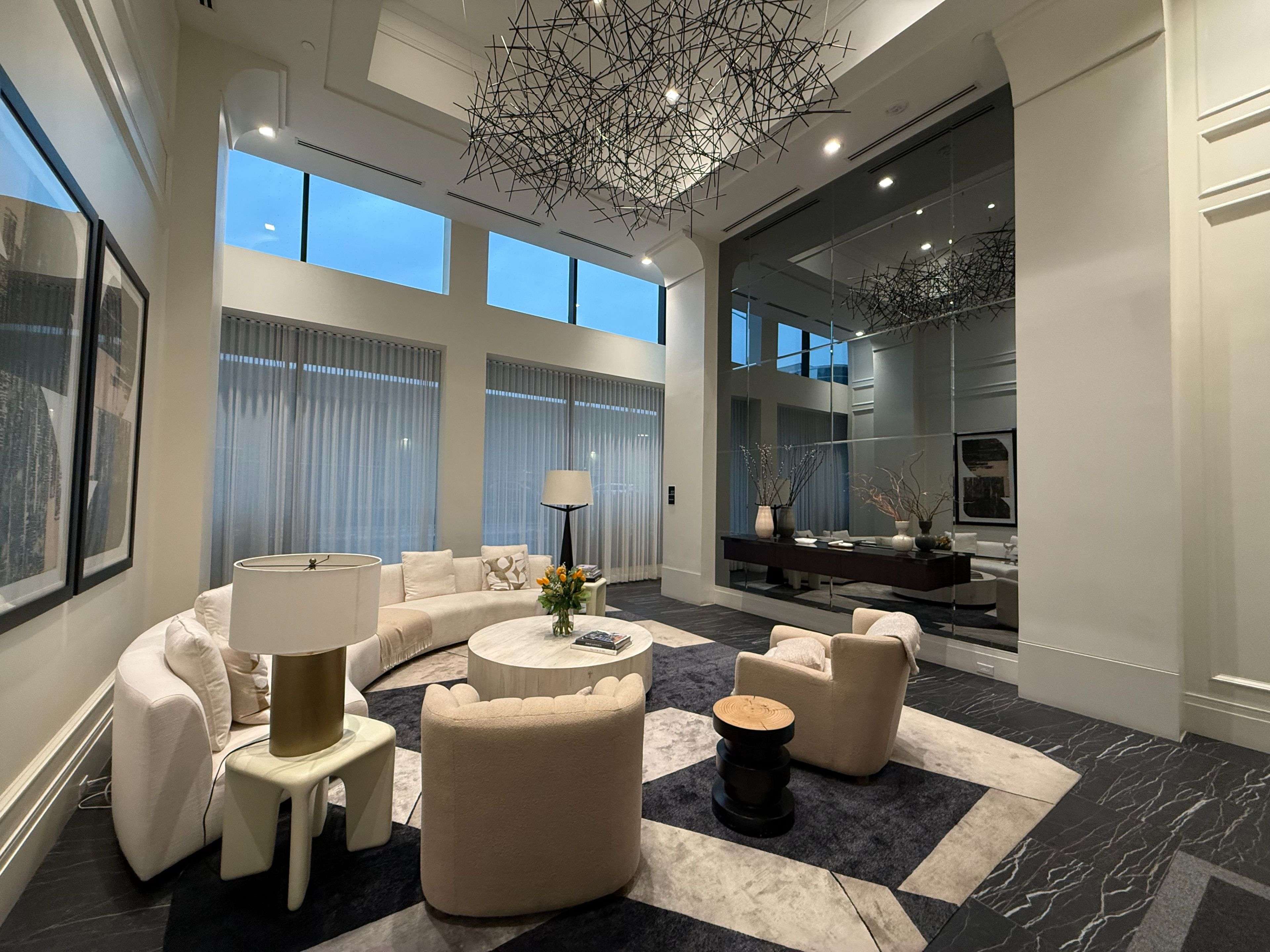 33 Frederick Todd WAY #330, Toronto C11, ON M4G 0C9