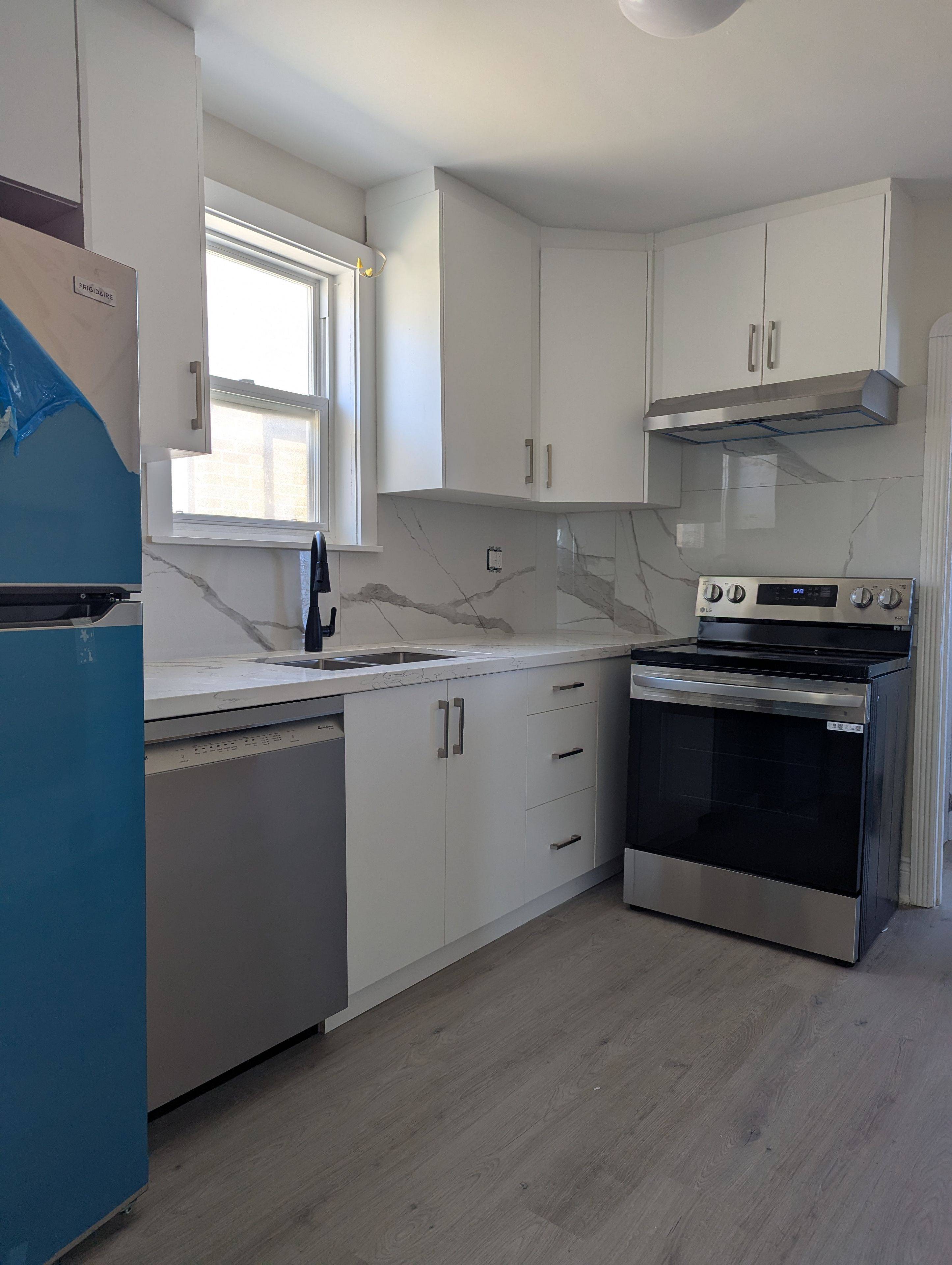 292 Scott RD #Main Floor, Toronto W03, ON M6M 3V4