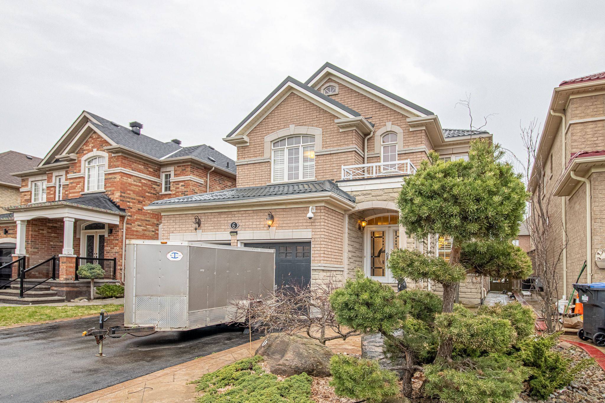 6 Messina AVE, Brampton, ON L6Y 0M6
