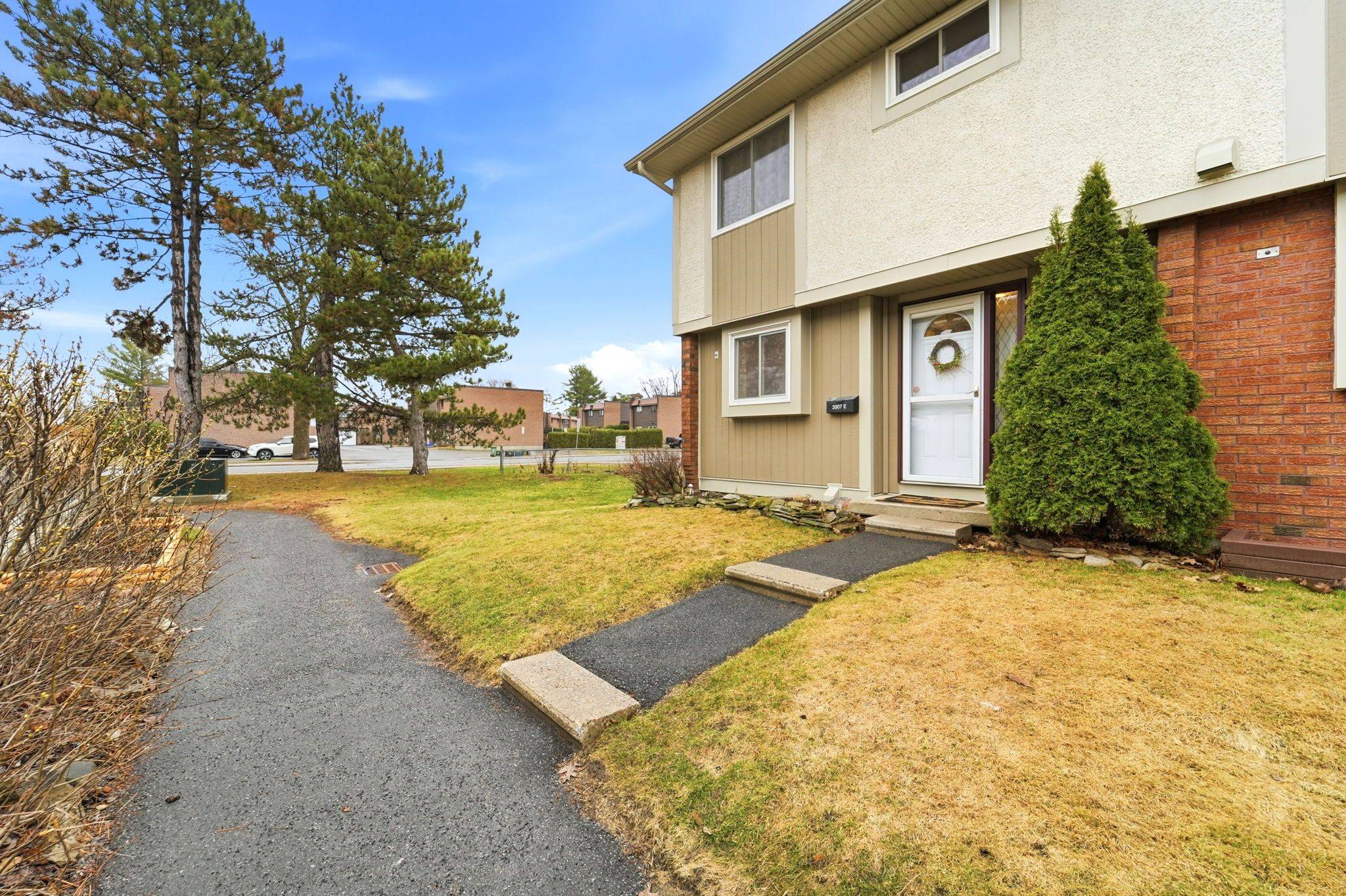 3907E Old Richmond RD, Bells Corners And South To Fallowfield, ON K2H 8T8