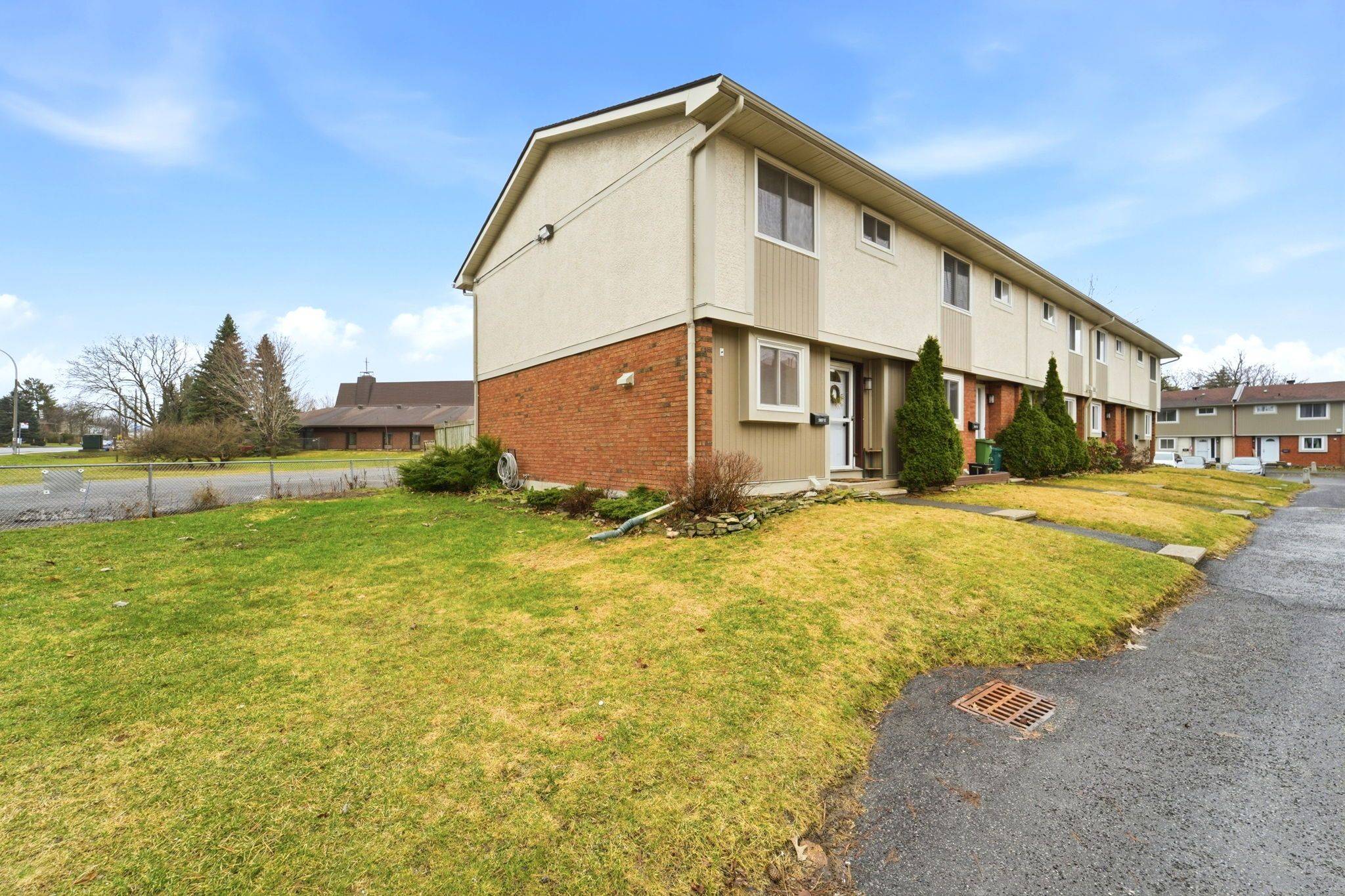 3907E Old Richmond RD, Bells Corners And South To Fallowfield, ON K2H 8T8