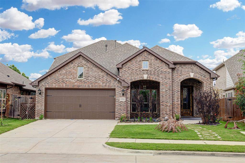 9501 Meadowpark Drive, Denton, TX 76226