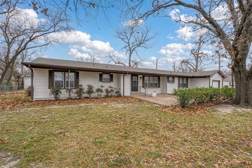 903 Lynn Street, Bonham, TX 75418