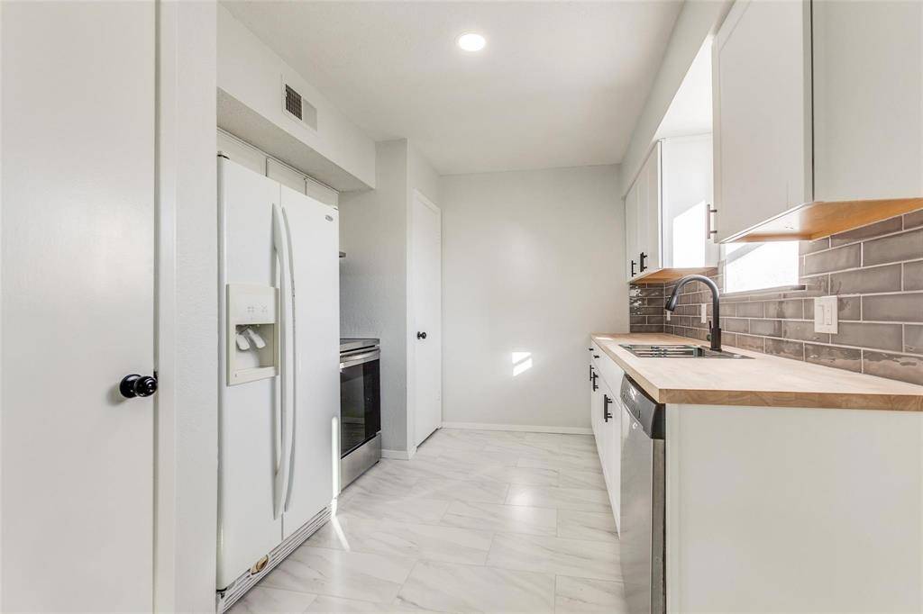 323 Towne House Lane, Richardson, TX 75081