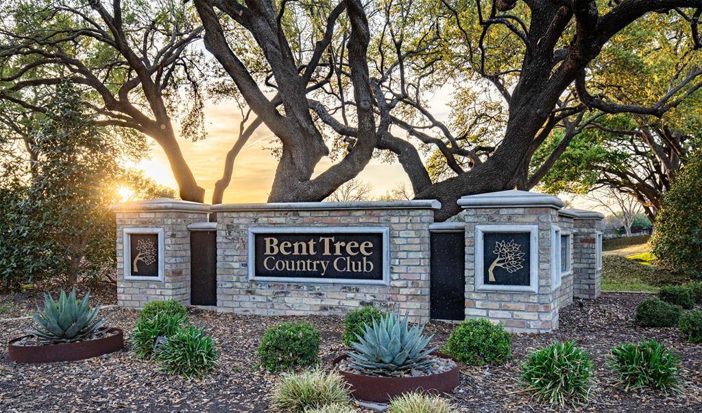 5929 Club Oaks Drive, Dallas, TX 75248