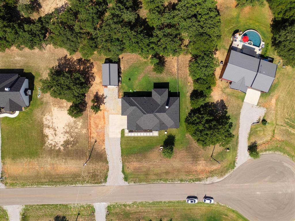 117 Coyote Cave Lane, Alvord, TX 76225
