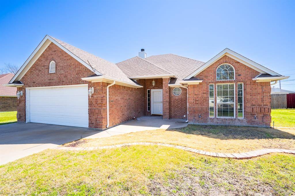 1909 Lazy Court, Granbury, TX 76048