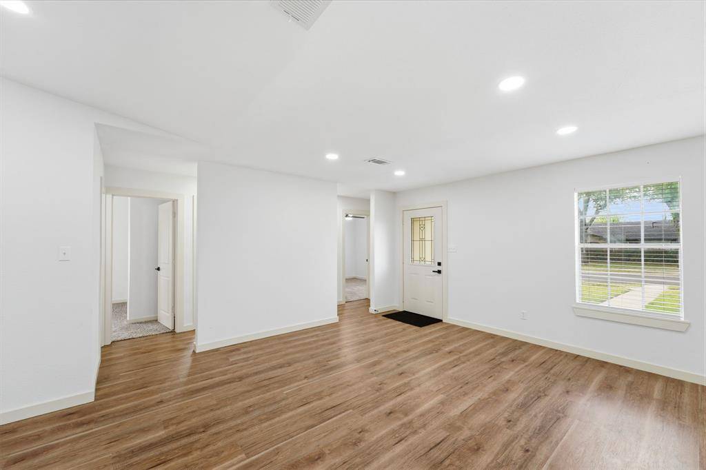 1422 Aldenwood Drive, Dallas, TX 75232