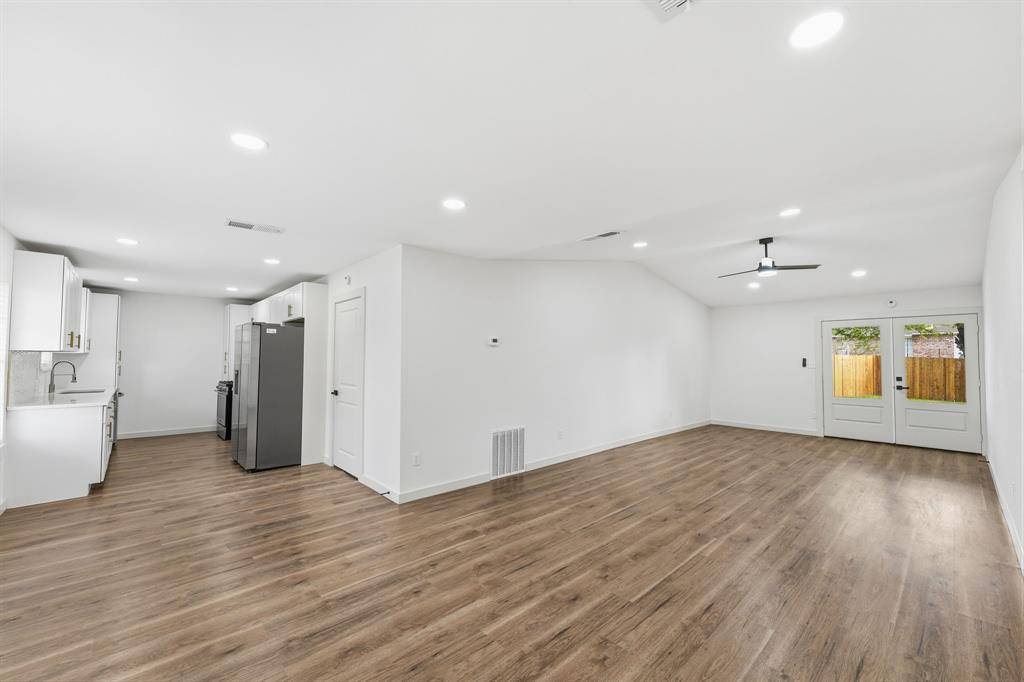 1422 Aldenwood Drive, Dallas, TX 75232