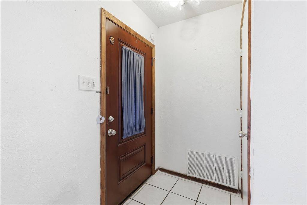 1634 Camara Court, Grand Prairie, TX 75051