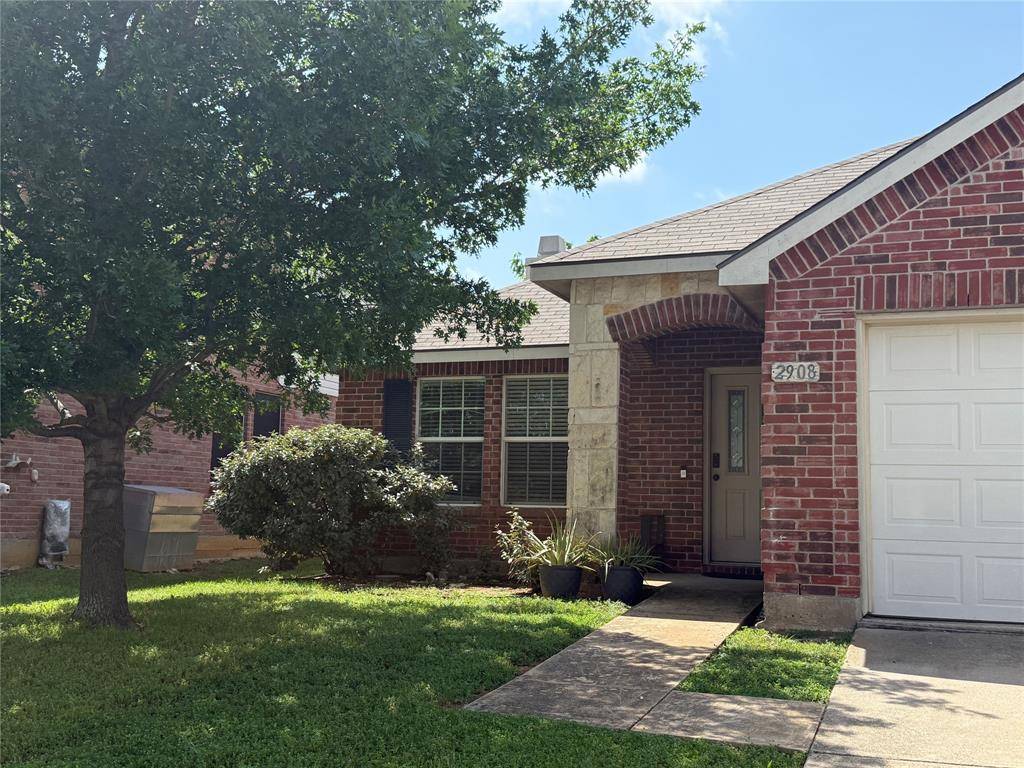 2908 Desert Drive, Denton, TX 76210