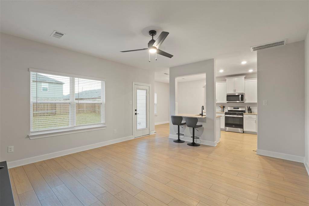 1205 Ginsburg Lane, Princeton, TX 75407