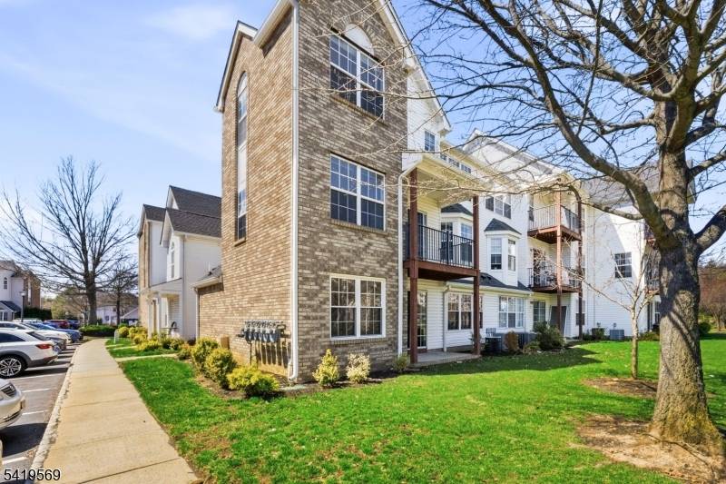 717 Stony Brook Way, North Brunswick Twp., NJ 08902