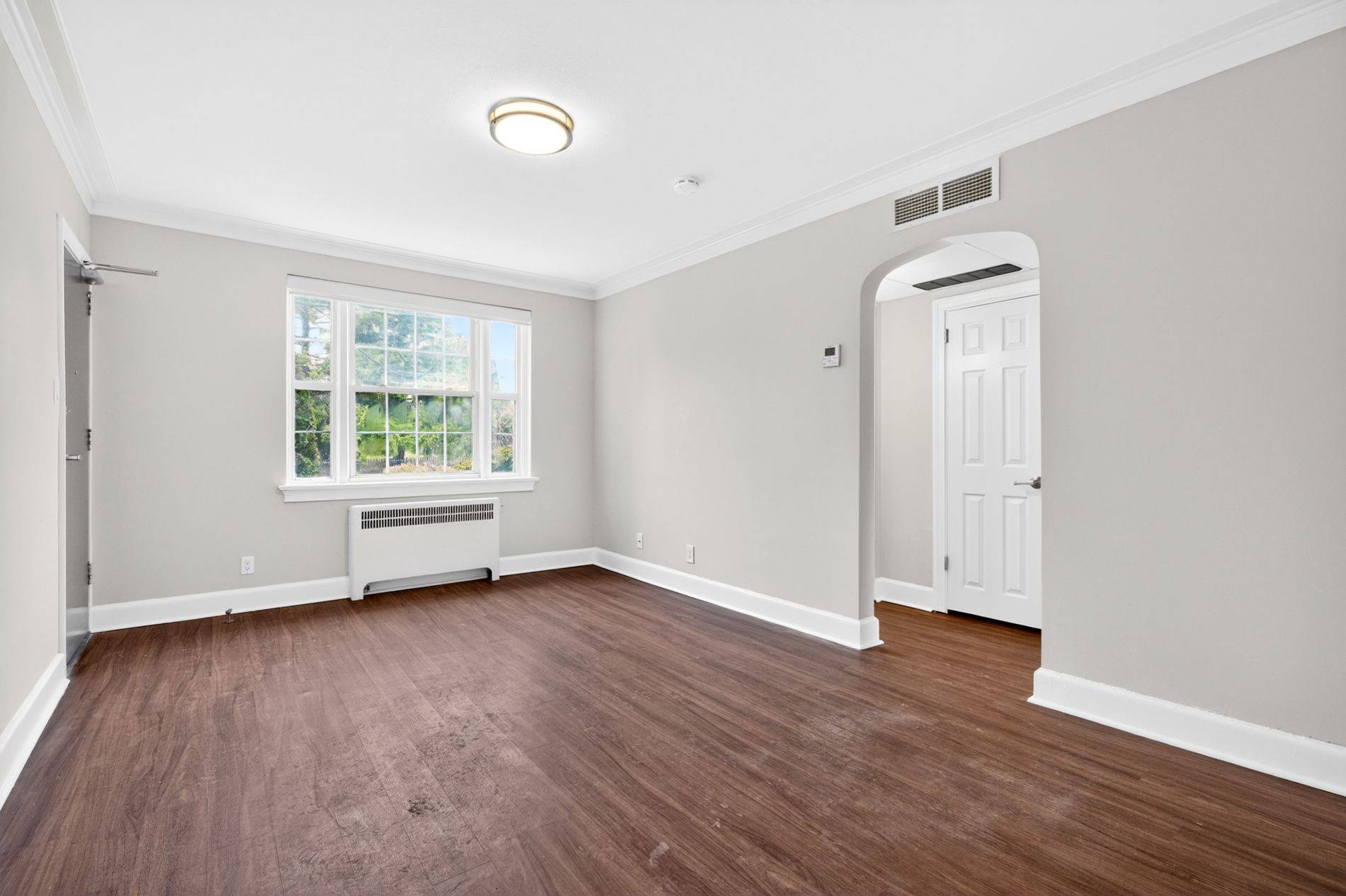 1325 Bayview AVE #L21, Toronto C11, ON M4G 3A5