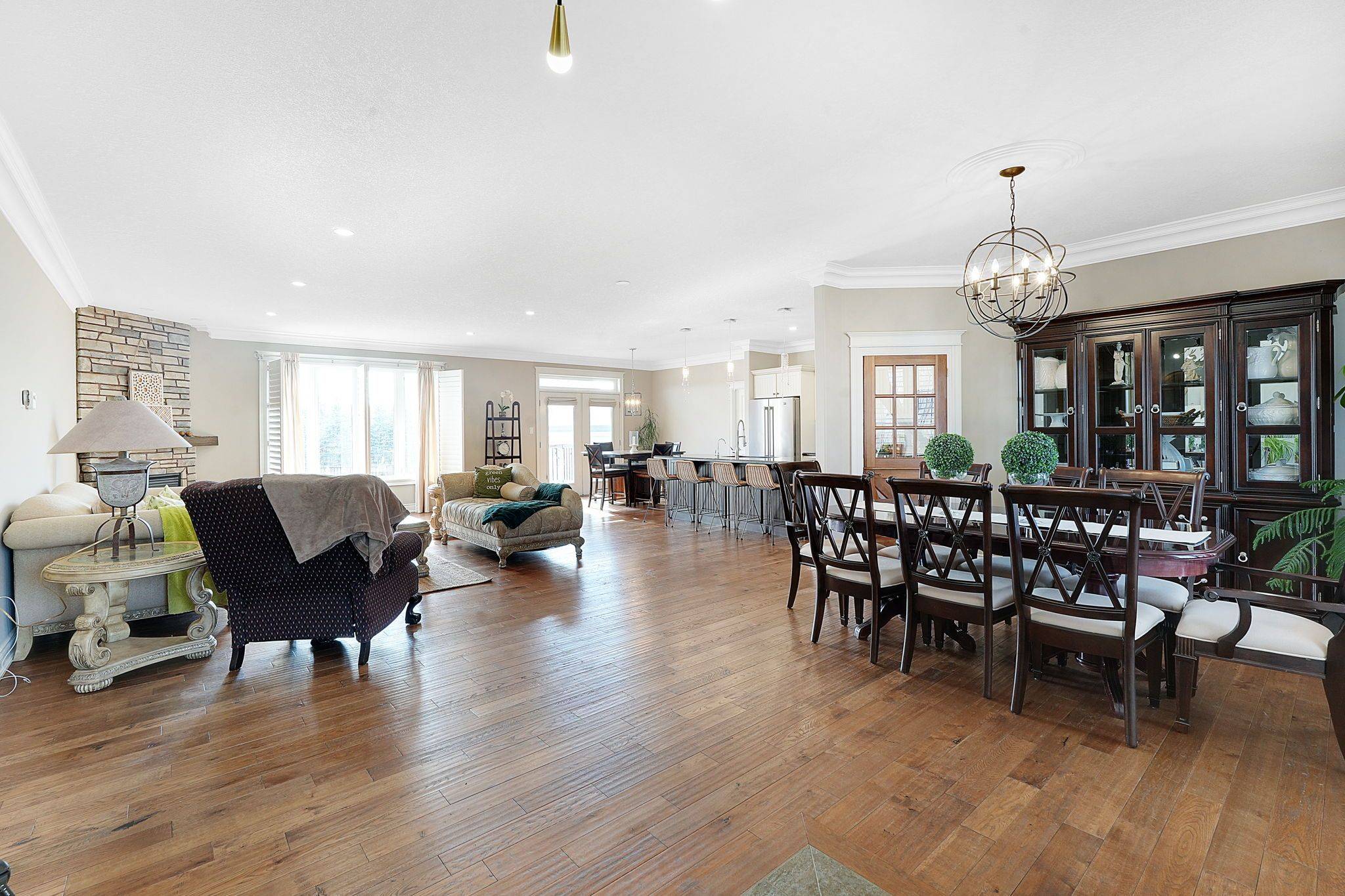 2 Harry Parker PL, Adjala-tosorontio, ON L0M 1J0