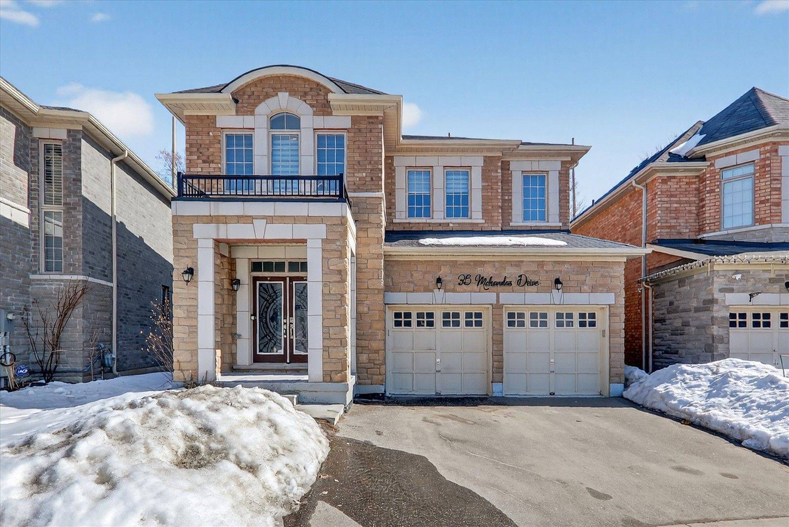 35 Mohandas DR, Markham, ON L3S 0E5