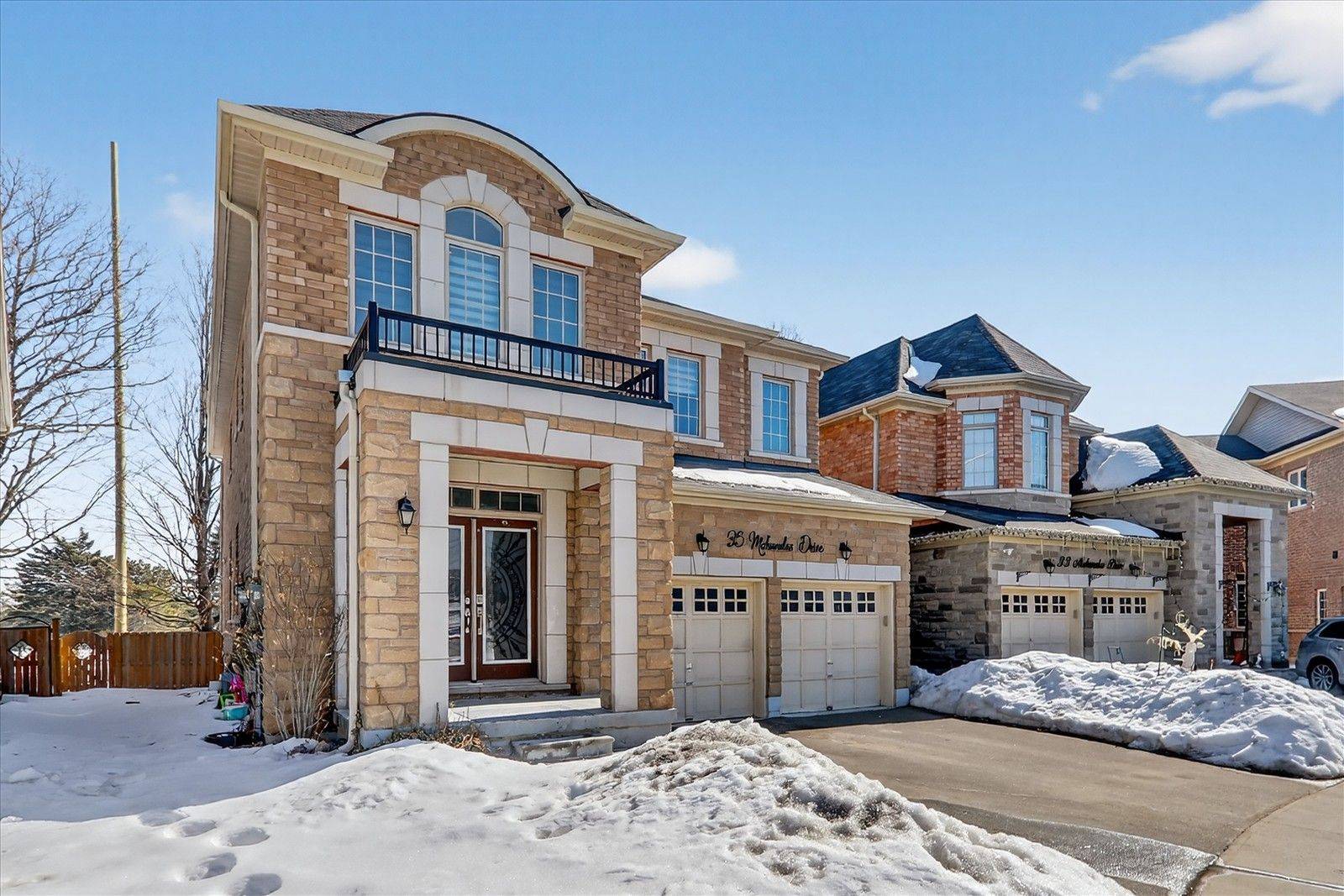35 Mohandas DR, Markham, ON L3S 0E5