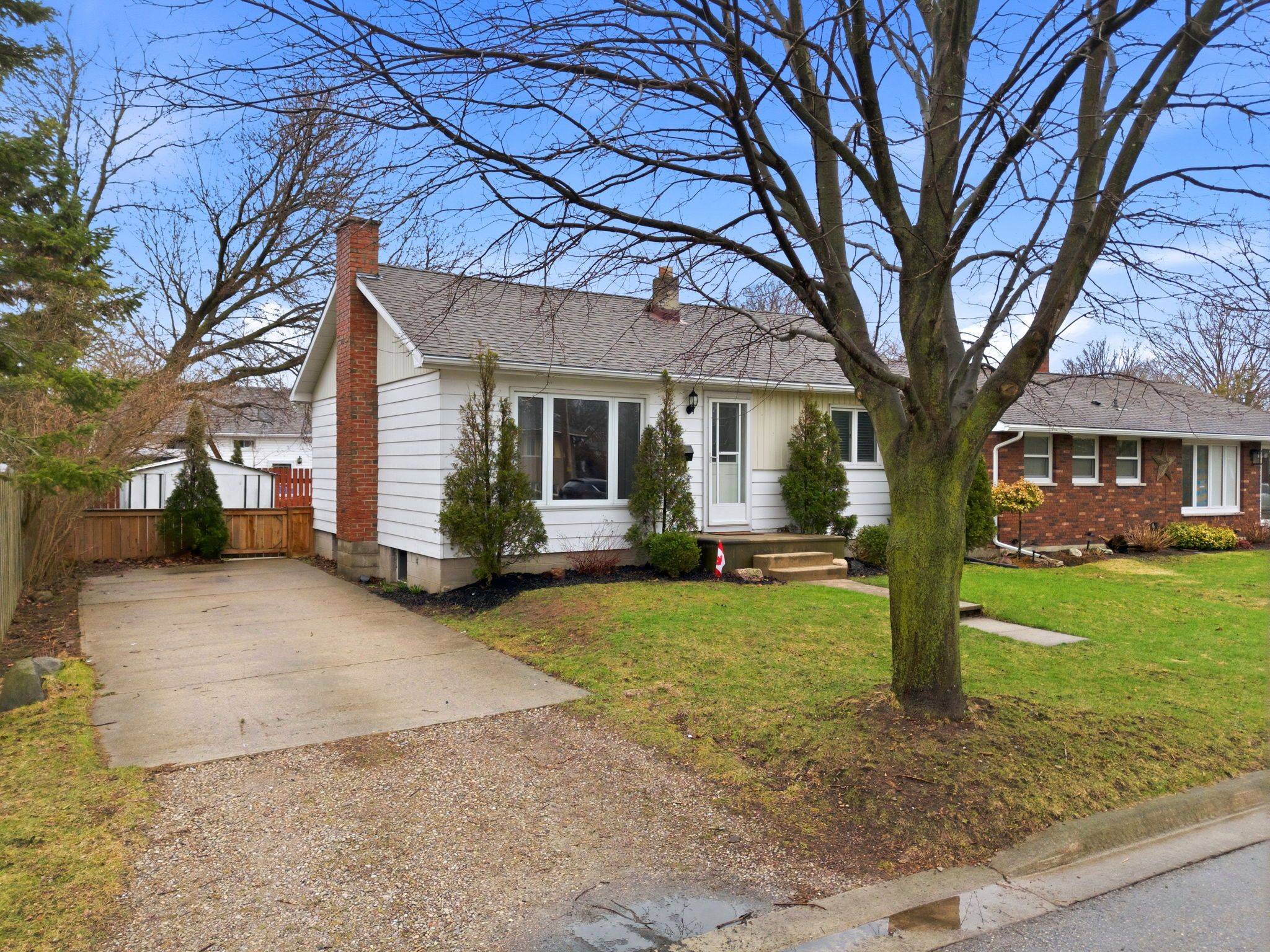 181 Picton ST W, Goderich, ON N7A 2C6