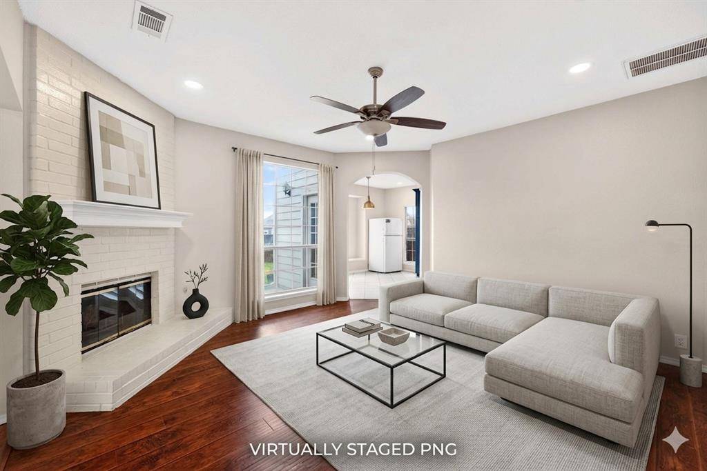 2124 Newport Drive, Flower Mound, TX 75028