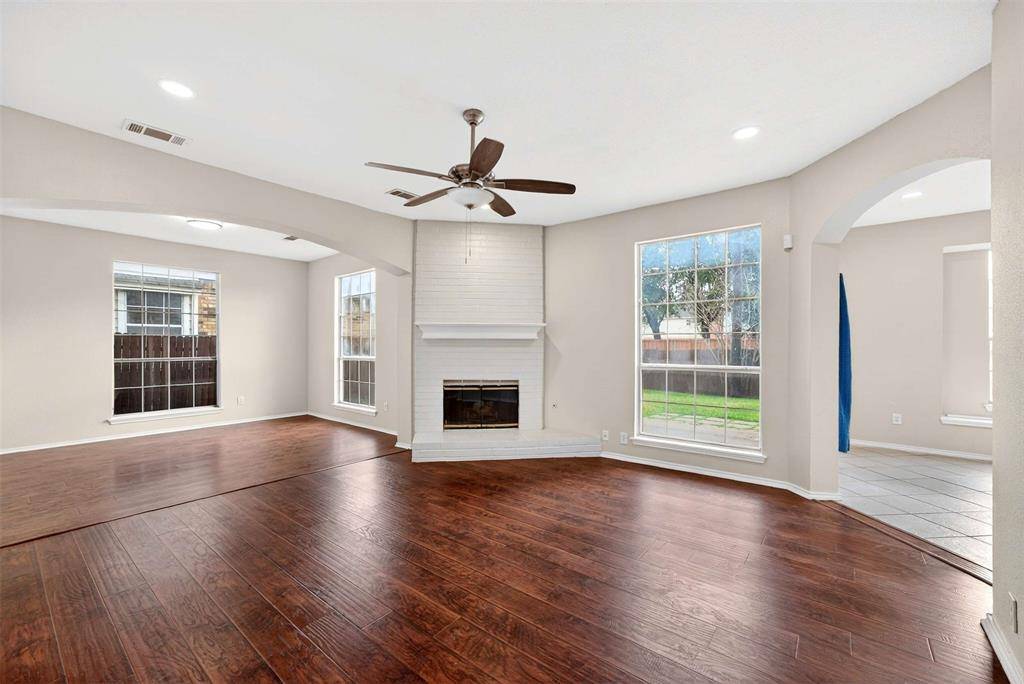 2124 Newport Drive, Flower Mound, TX 75028