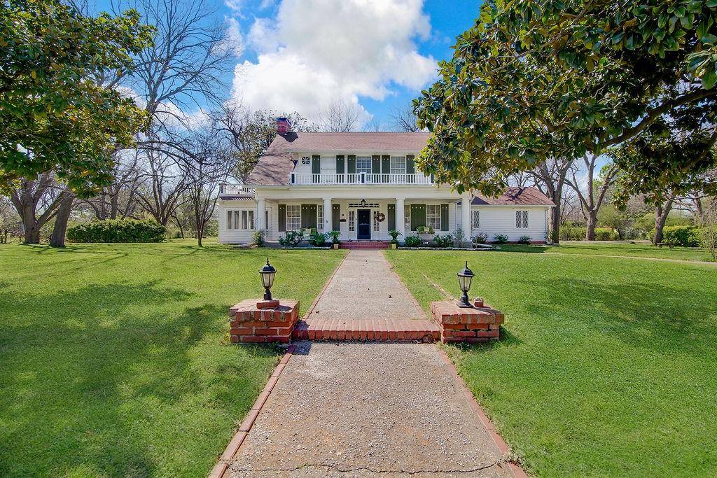 1200 Park Drive, Hillsboro, TX 76645