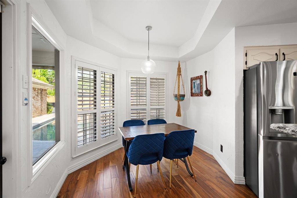 2103 Lake Country Drive, Arlington, TX 76012