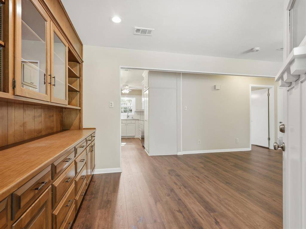 2210 Robinwood Lane, Denton, TX 76209