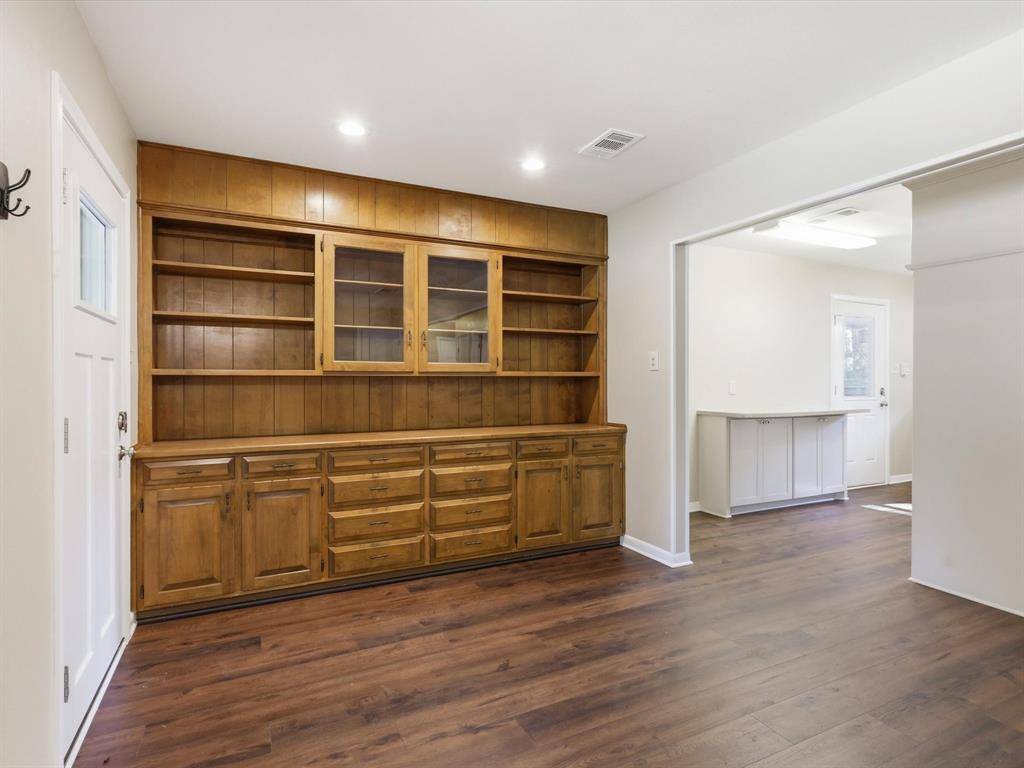 2210 Robinwood Lane, Denton, TX 76209