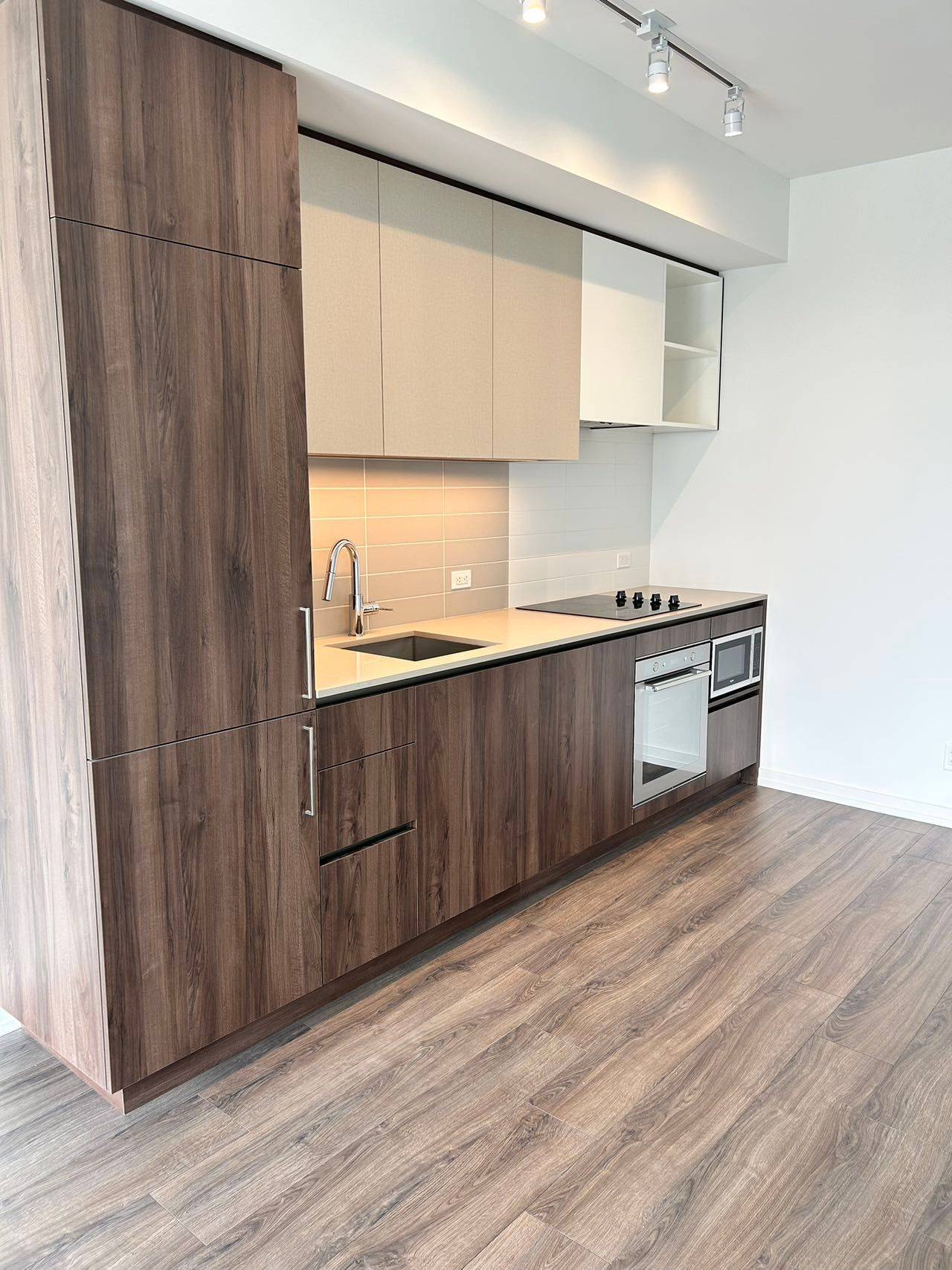 1000 Portage Pkwy #4009, Vaughan, ON L4K 0L1