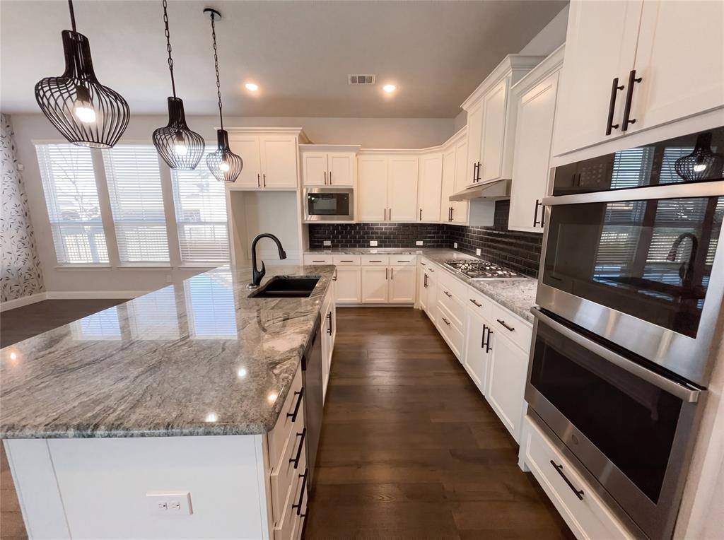 2221 Laguna Drive, Rowlett, TX 75088