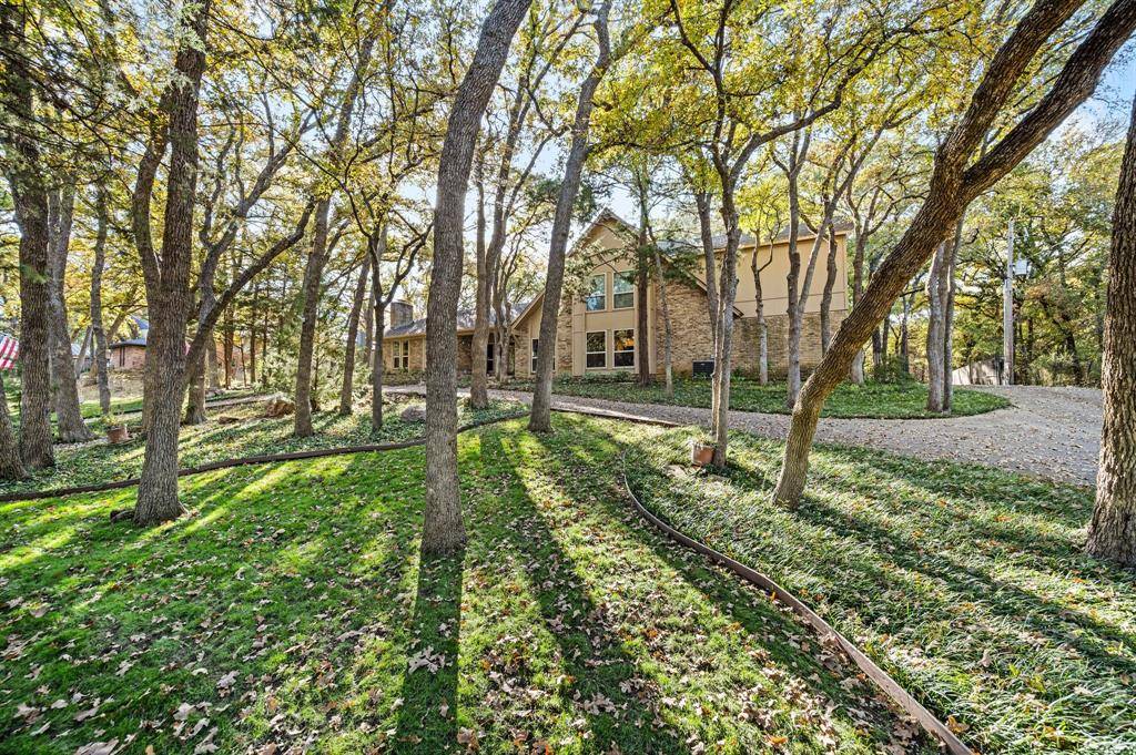 2800 Idlecreek Drive, Dalworthington Gardens, TX 76016