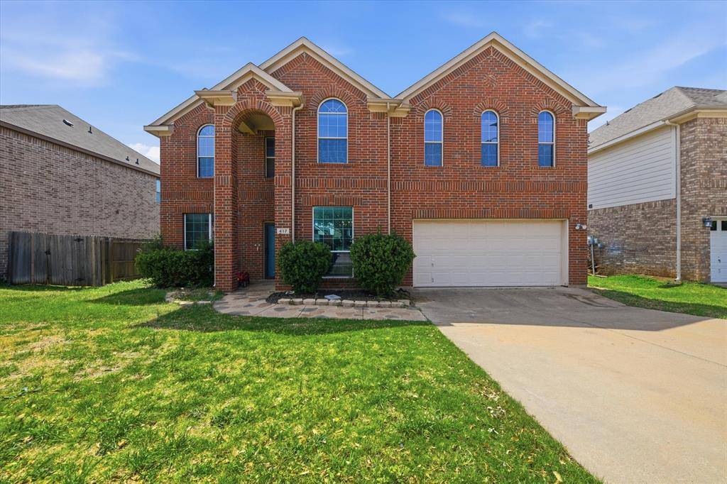 417 Roundrock Lane, Fort Worth, TX 76140