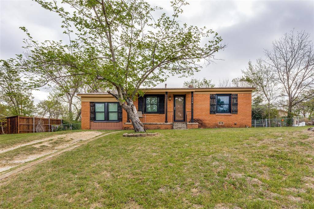 220 N Jarvis Lane, Azle, TX 76020