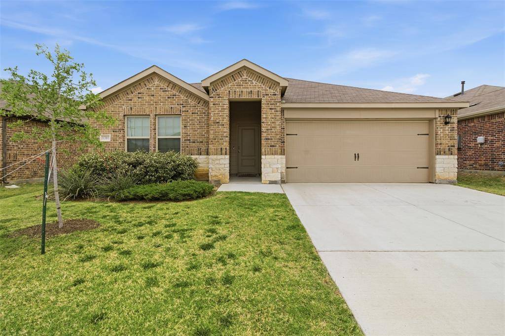 1301 Stuarts Forest Drive, Denton, TX 76207